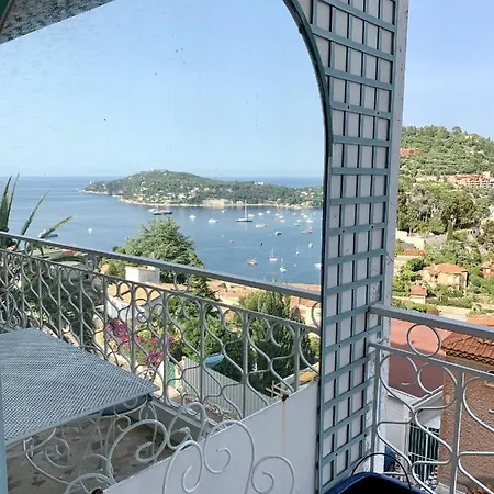 Le Voilier Villefranche-sur-Mer